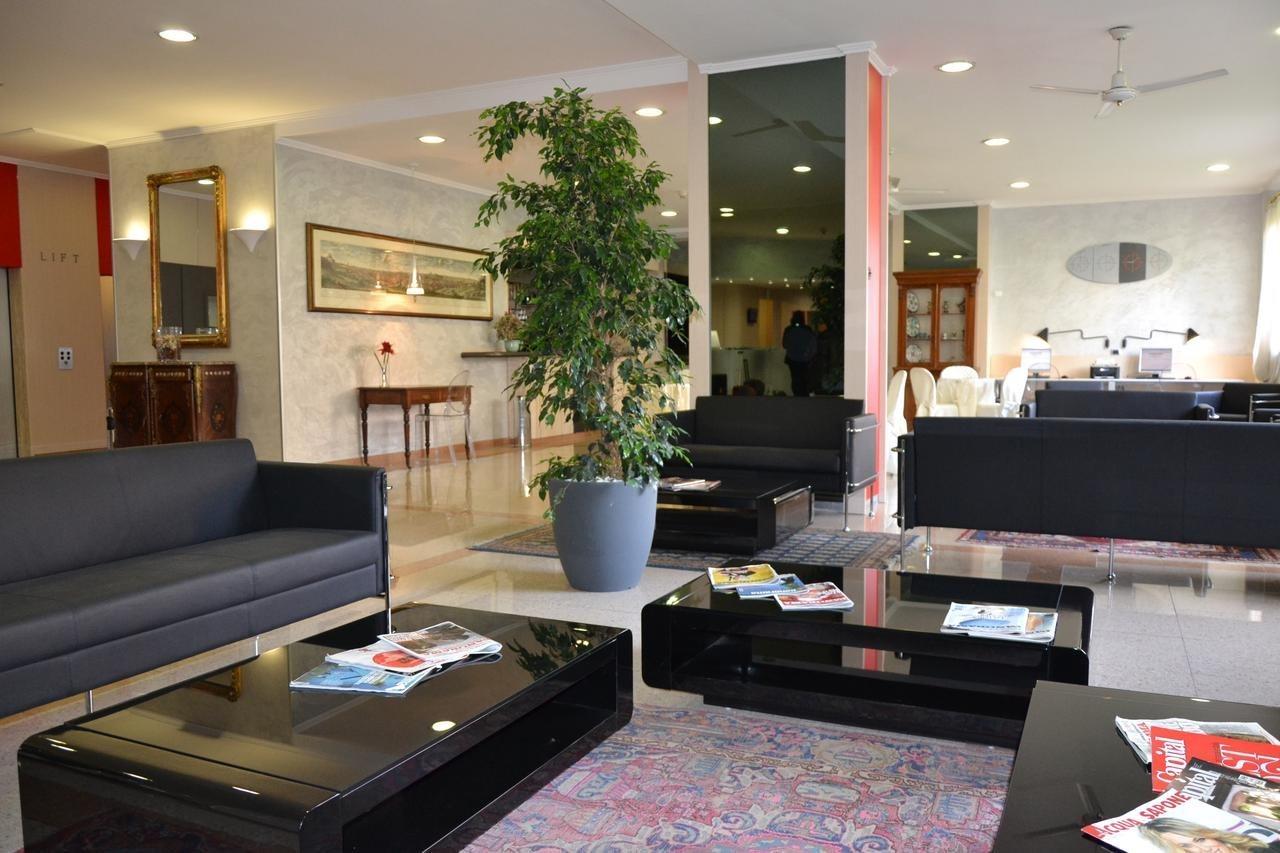 Hotel Marc'Aurelio Рим Екстериор снимка